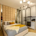 Yellow Jade Center - River View&balcony 아파트 부쿠레슈티