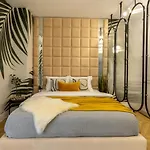 Yellow Jade Center - River View&balcony * 부쿠레슈티
