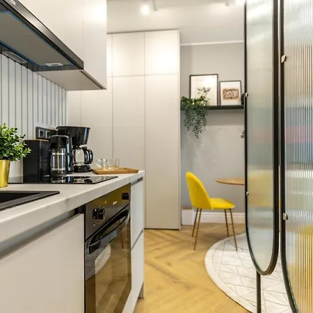 דירה Yellow Jade Center - River View&balcony בוקרשט