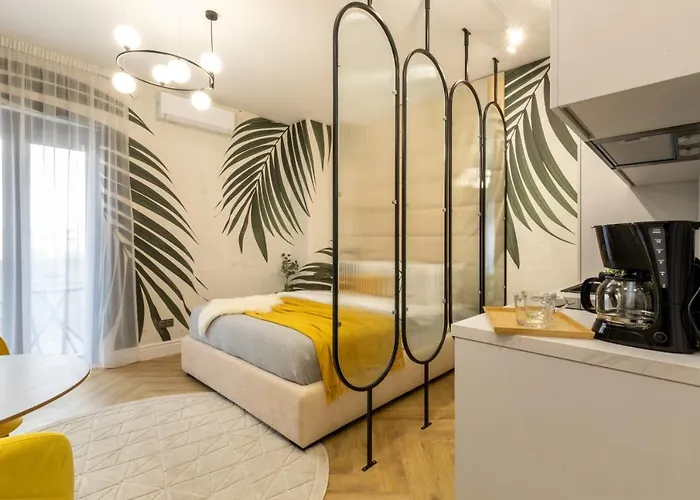 Apartment Yellow Jade Center - River View&balcony *