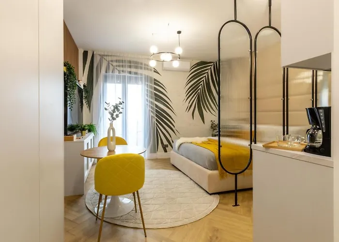 Apartment Yellow Jade Center - River View&balcony